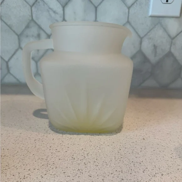 Vintage Federal Glass Pineapple Pitcher and Juice Glass set ASO on Friends - Picture 13 of 16